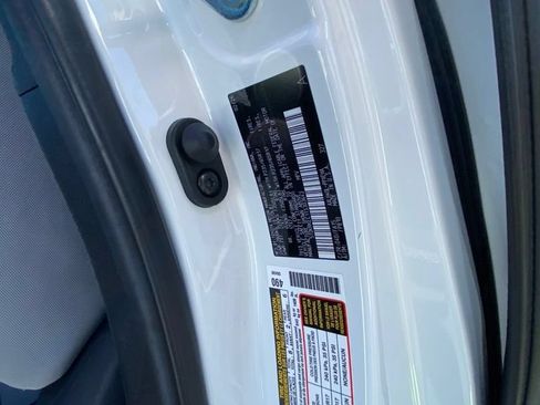 Certified 2026 Toyota Sienna LE FWD image 36