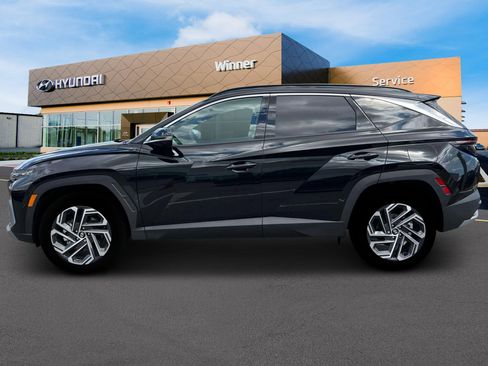 New 2025 Hyundai Tucson Limited image 3