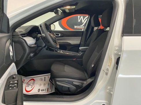 New 2025 Jeep Compass Sport image 12