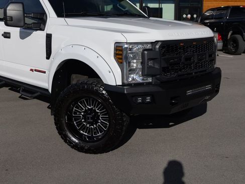 Used 2019 Ford F250 XLT w/ XLT Value Package image 7