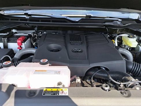 New 2026 Toyota Tundra Platinum AWD/4WD image 15