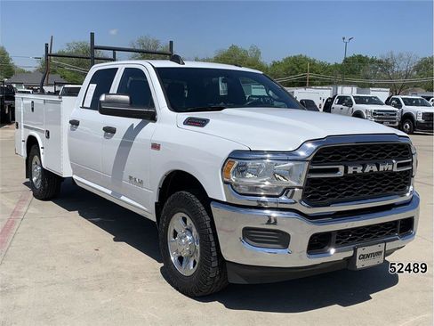 Used 2021 RAM 2500 Tradesman w/ Chrome Appearance Group image 3