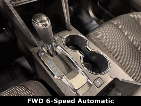 Used 2016 Chevrolet Equinox LT image 10