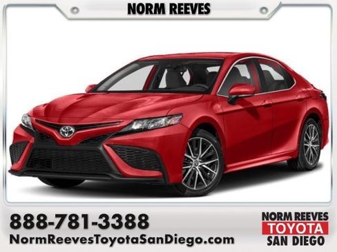Used 2024 Toyota Camry LE w/ Convenience Package FWD image 1
