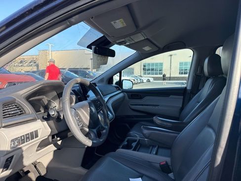 Used 2018 Honda Odyssey EX image 6