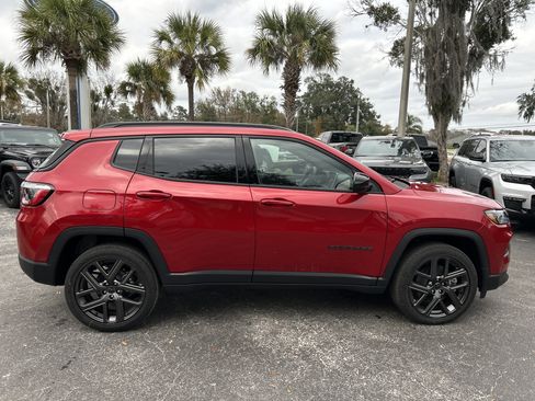 New 2026 Jeep Compass Latitude image 8