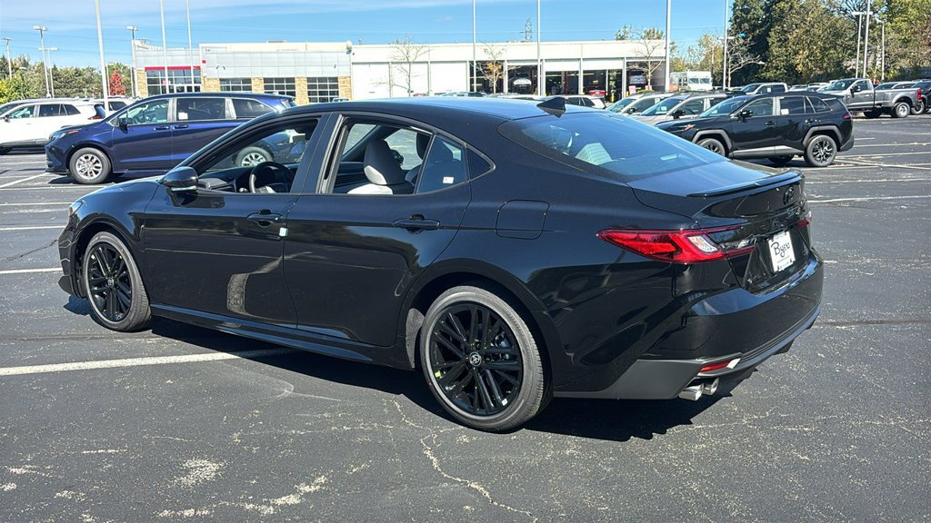 New 2026 Toyota Camry SE FWD image 5