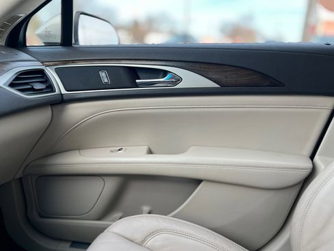 Used 2017 Lincoln MKZ Select w/ Select Plus Package image 26