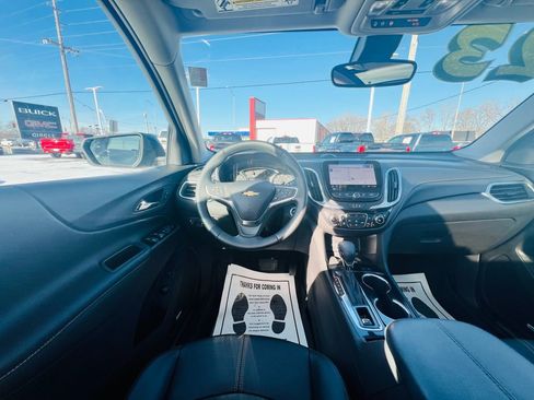 Used 2023 Chevrolet Equinox Premier image 33