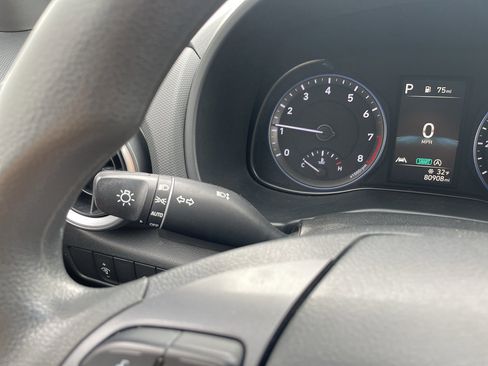 Used 2022 Hyundai Kona SE image 21