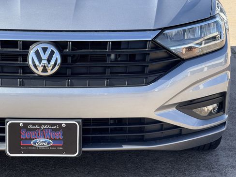 Used 2020 Volkswagen Jetta R-Line image 8