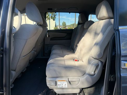 Used 2016 Honda Odyssey SE image 13