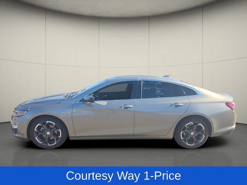 Used 2022 Chevrolet Malibu LT FWD image 5