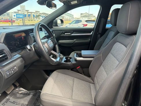 Used 2025 GMC Terrain Elevation image 9