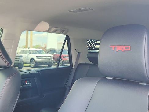 Used 2024 Toyota 4Runner TRD Off-Road Premium AWD/4WD image 10