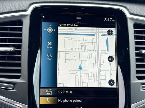 Used 2022 Volvo XC90 T6 Momentum image 14