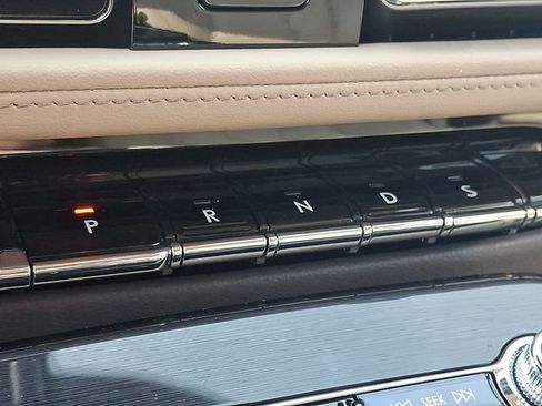 Certified 2023 Lincoln Nautilus AWD w/ Premium Package image 14