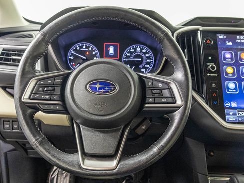 Used 2023 Subaru Ascent Limited AWD/4WD image 29