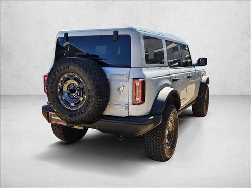 New 2025 Ford Bronco Badlands image 2