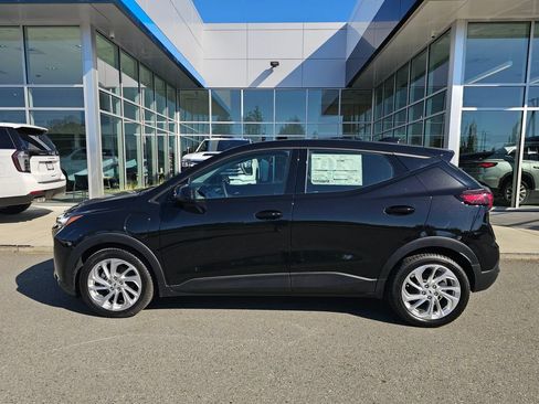 New 2027 Chevrolet Bolt LT w/ Comfort Package FWD image 4