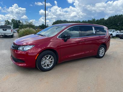 New 2025 Chrysler Voyager LX
