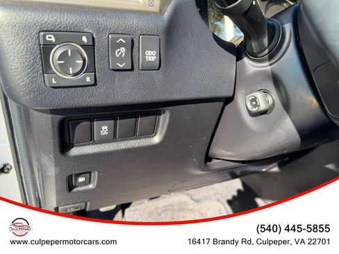 Used 2010 Lexus GX 460 image 22