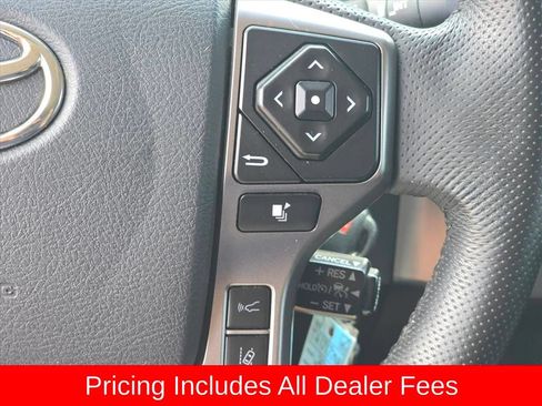Used 2020 Toyota Tacoma SR5 RWD image 19