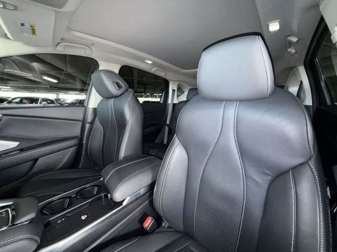 Certified 2025 Acura RDX SH-AWD w/ Technology Package image 14