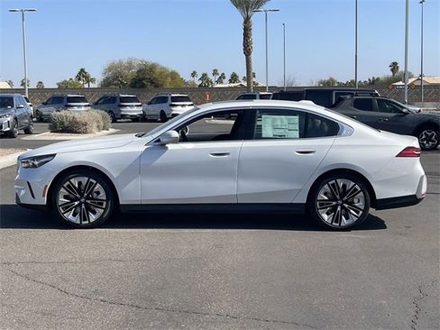 New 2025 BMW 530i image 9