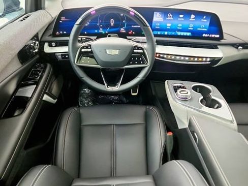 Used 2025 Cadillac Optiq Sport 1 AWD/4WD image 51