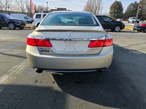 Used 2013 Honda Accord Sport image 4