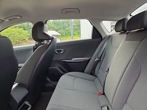 Certified 2025 Kia K4 FWD image 32