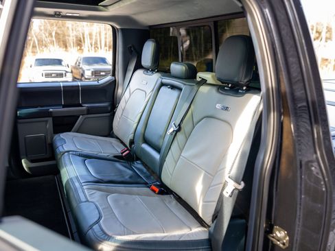 Used 2022 Ford F450 Limited w/ FX4 Off-Road Package image 36