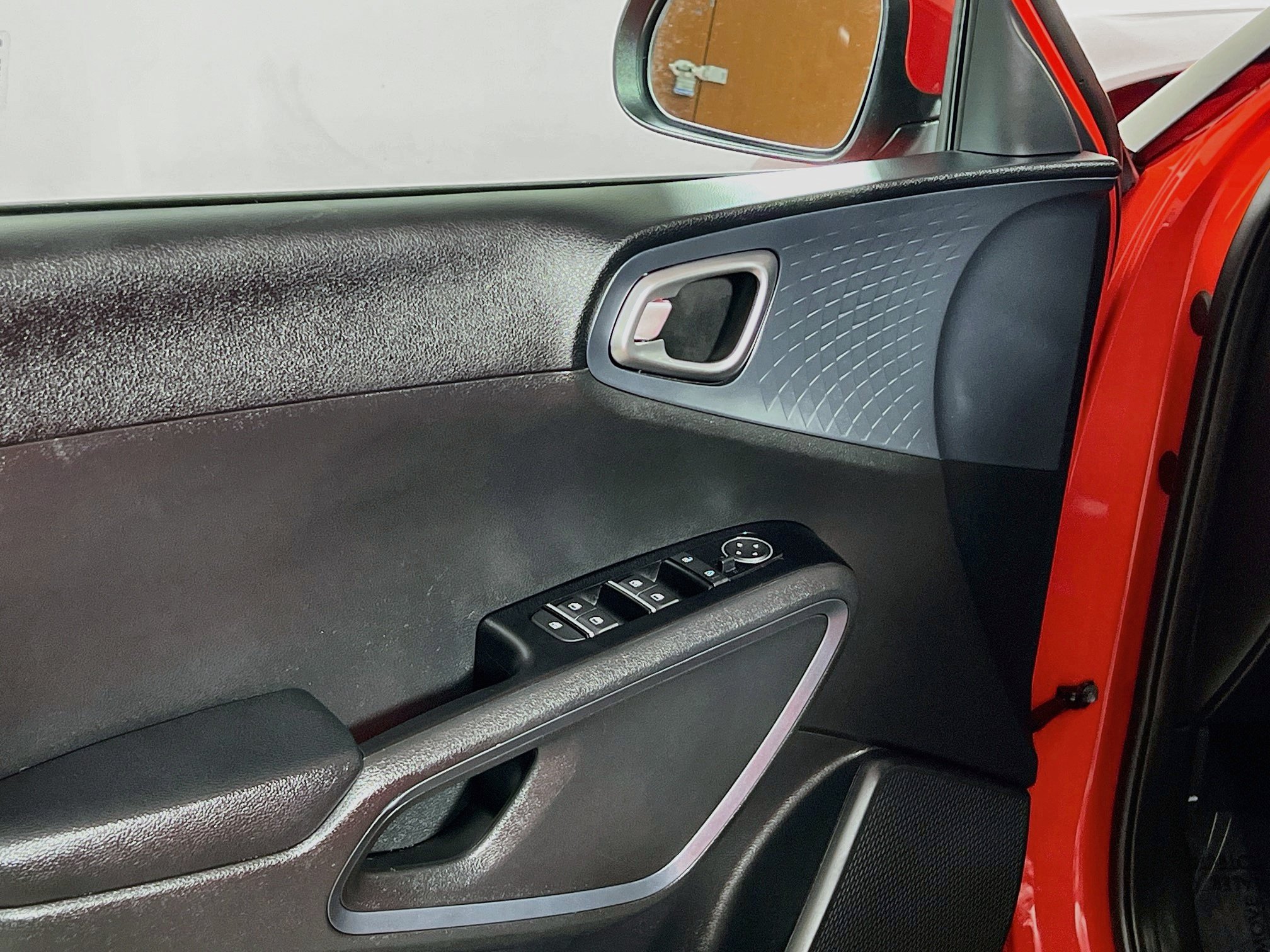 Used 2025 Kia Soul EX FWD image 17