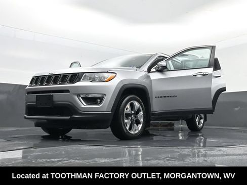 Used 2019 Jeep Compass Limited AWD/4WD image 33