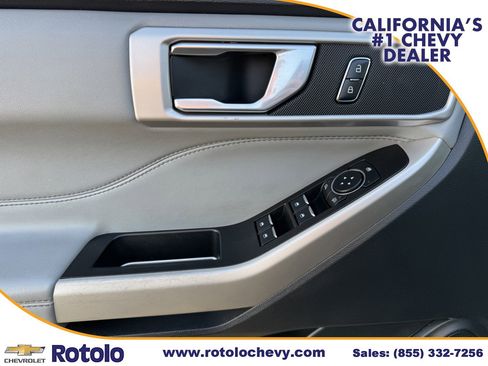 Used 2022 Ford Explorer XLT w/ Equipment Group 202A image 12