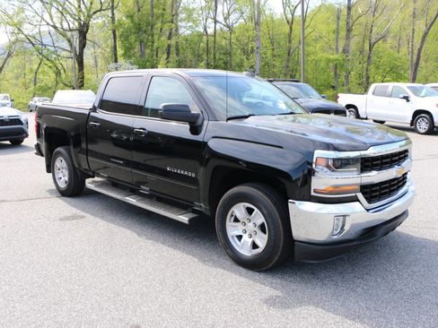 Used 2018 Chevrolet Silverado 1500 LT w/ All Star Edition image 10