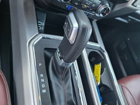 Used 2018 Ford F150 Platinum w/ Equipment Group 701A Luxury AWD/4WD image 16