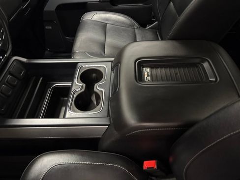Used 2018 Chevrolet Silverado 1500 LTZ Z71 w/ LTZ Plus Package AWD/4WD image 19