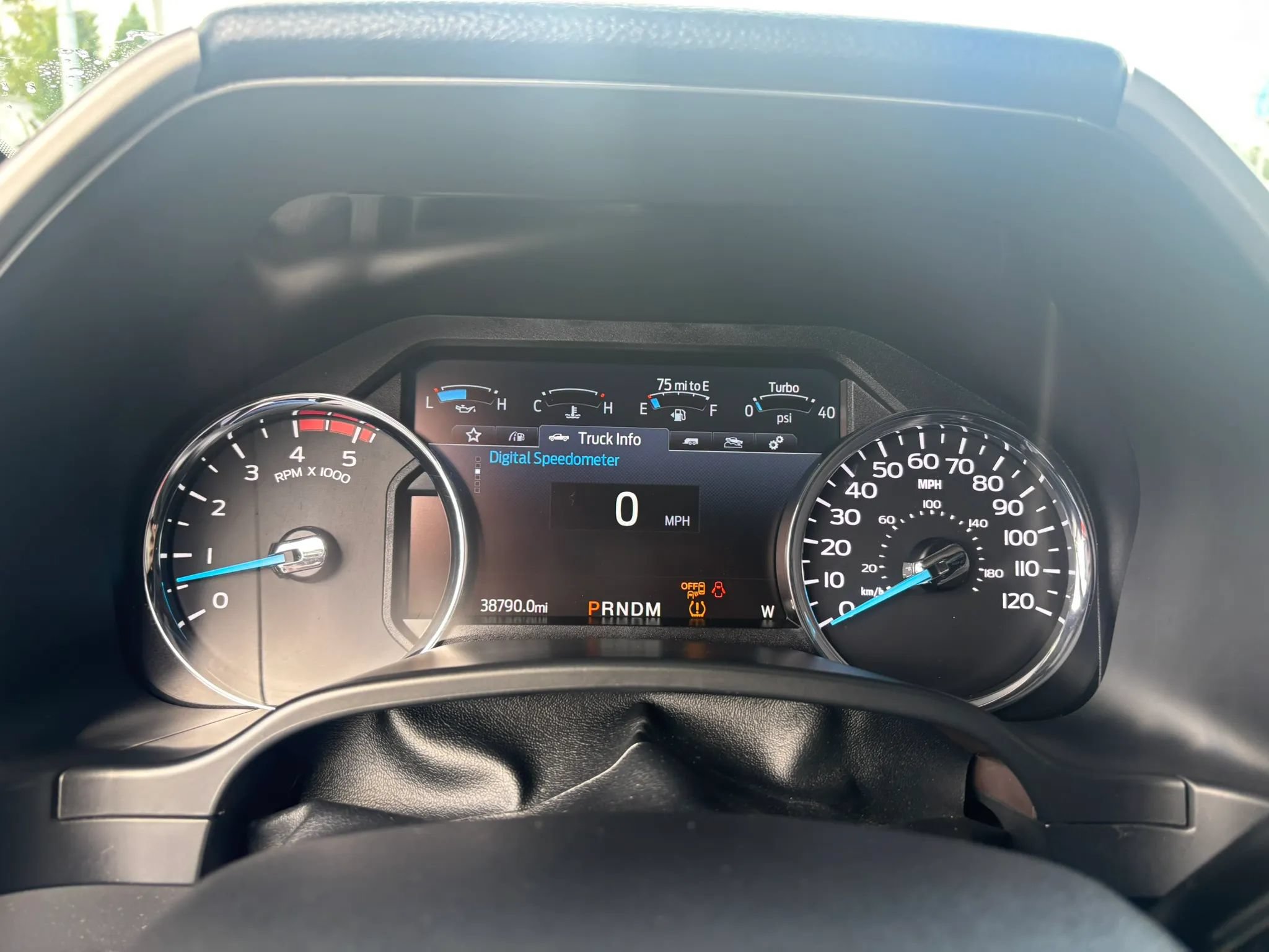 Used 2020 Ford F350 Lariat AWD/4WD image 22