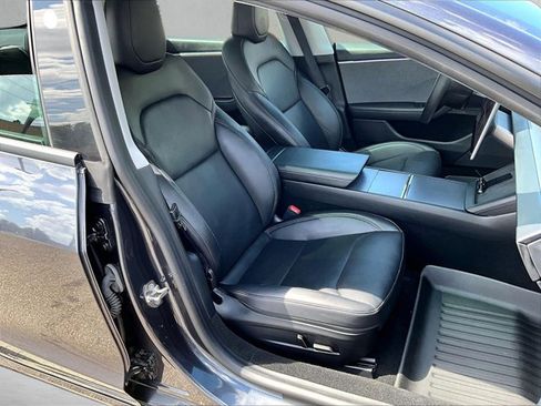 Used 2024 Tesla Model 3 Long Range RWD image 9