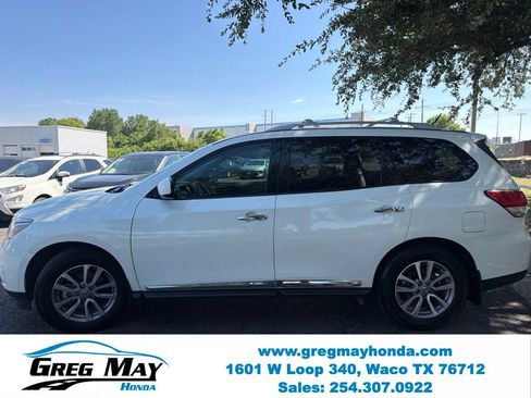 Used 2015 Nissan Pathfinder SL FWD image 7