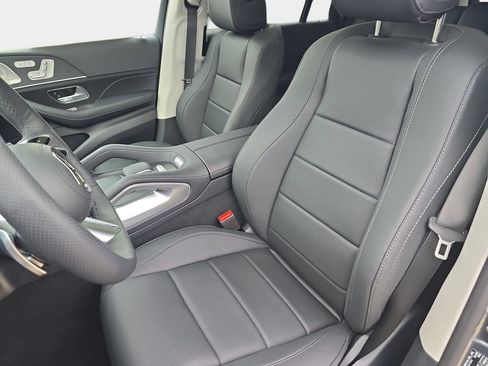 New 2026 Mercedes-Benz GLS 450 4MATIC image 15
