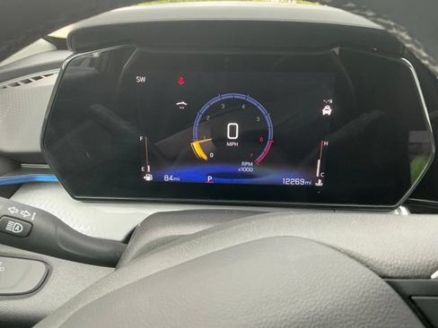 Used 2025 Chevrolet Trax LT w/ Driver Confidence Package FWD image 23