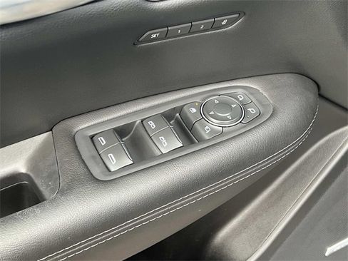 Certified 2025 Cadillac XT5 Premium Luxury image 15