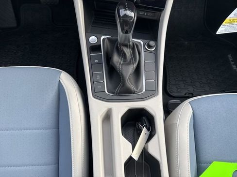 New 2026 Volkswagen Jetta SE image 18