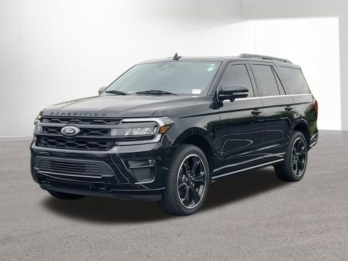 Used 2023 Ford Expedition Limited AWD/4WD image 1