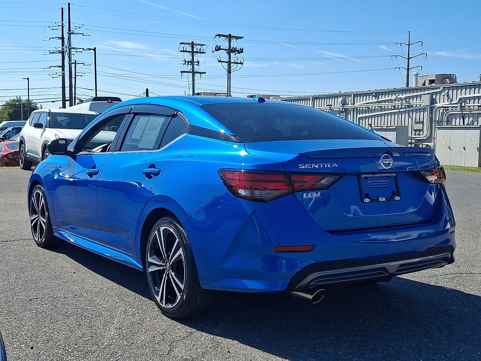 Used 2022 Nissan Sentra SR w/ SR Premium Package FWD image 6