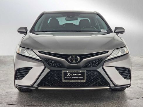 Used 2019 Toyota Camry XSE image 8