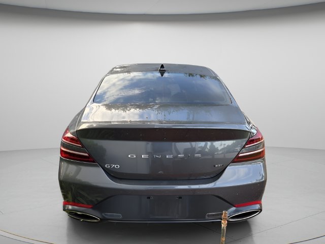 Used 2022 Genesis G70 3.3T RWD image 6